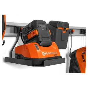 Obrázek #1 k produktu Police na akumulátor a nabíječku Husqvarna