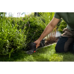 Obrázek #11 k produktu Husqvarna Aspire™ S20-P4A s akumulátorem a nabíječkou 